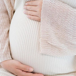 主持人: 你们确🥼实竞争☘🇳🇦了，而且你们💠脱颖而🛶🇵🇳出，登上了顶峰👩‍🔬